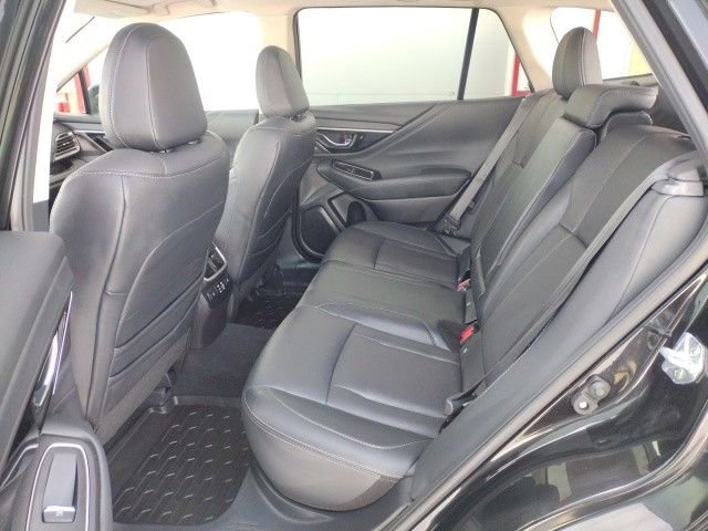Used 2023 Subaru Outback Limited image 28