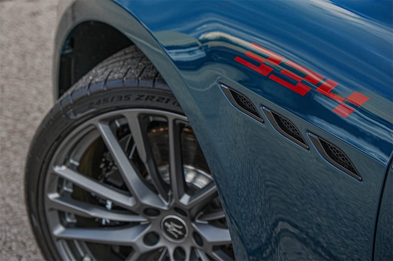 Used 2024 Maserati Ghibli Trofeo image 5