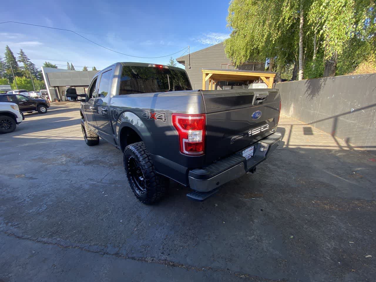 Used 2018 Ford F150 XLT w/ Equipment Group 302A Luxury AWD/4WD image 4