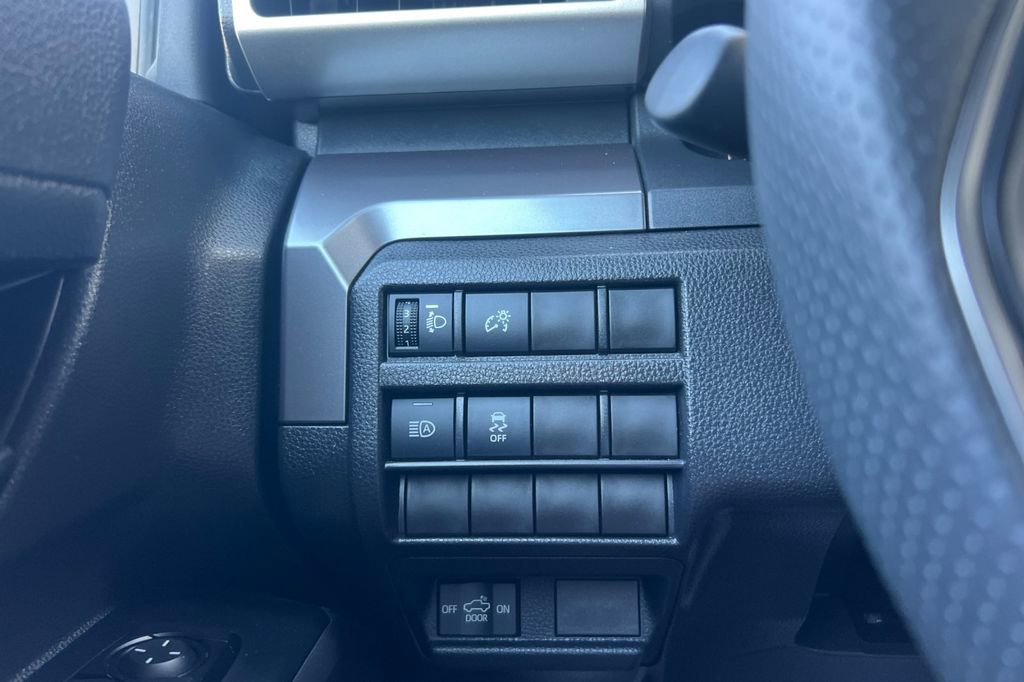 Certified 2025 Toyota Tacoma SR5 w/ SR5 Upgrade Package image 32