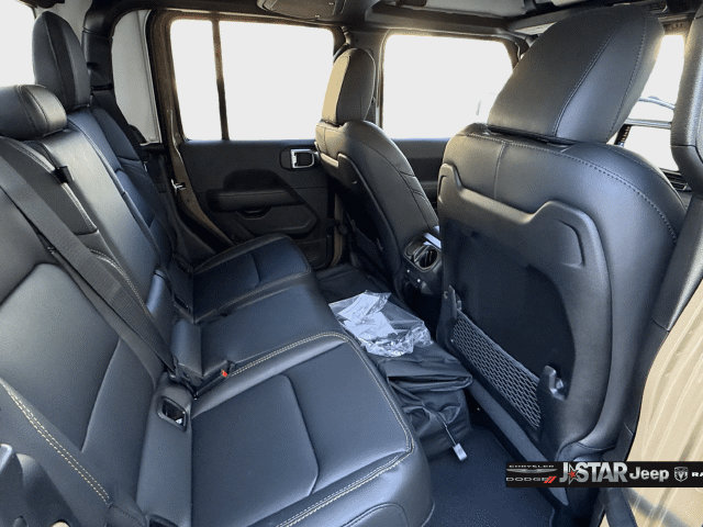 New 2026 Jeep Gladiator Sport AWD/4WD image 18