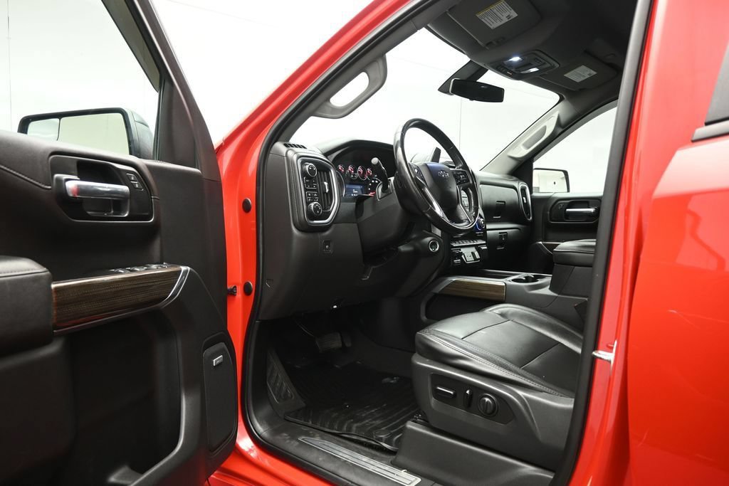 Used 2019 Chevrolet Silverado 1500 LT Trail Boss AWD/4WD image 6