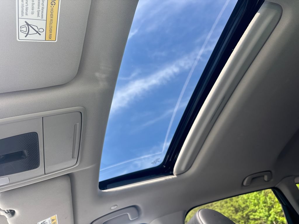 Used 2025 Honda CR-V EX-L image 23