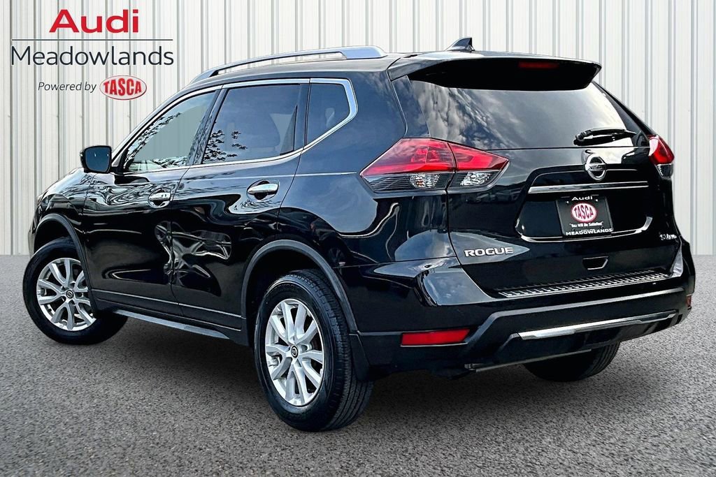 Used 2018 Nissan Rogue SV w/ Premium Package AWD/4WD image 4