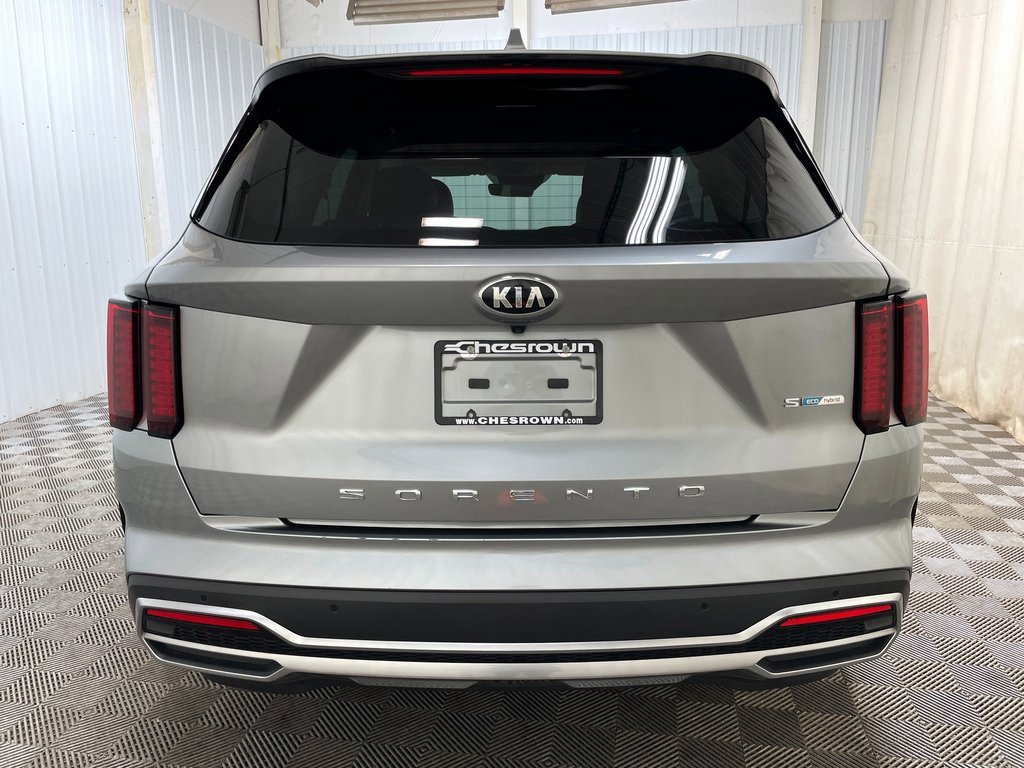 Used 2021 Kia Sorento S image 16
