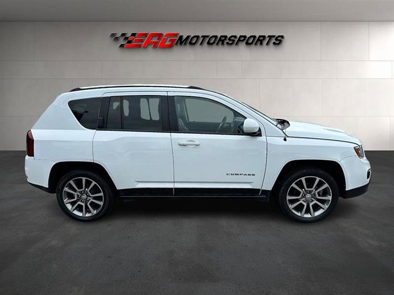 Used 2017 Jeep Compass High Altitude AWD/4WD image 4