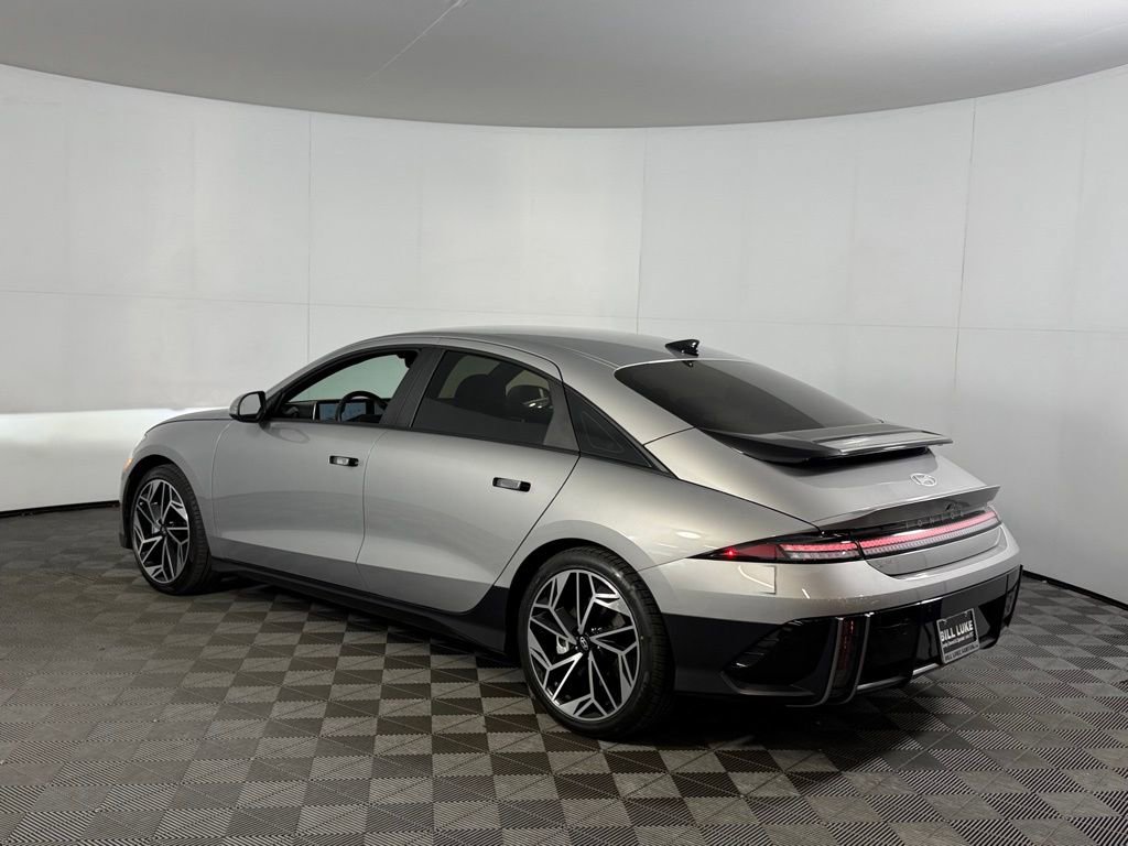 Used 2024 Hyundai Ioniq 6 SEL RWD image 8