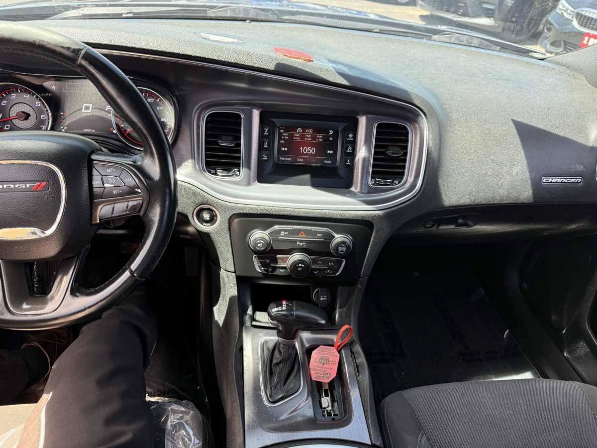 Used 2015 Dodge Charger SE w/ Sport Appearance Group RWD image 14