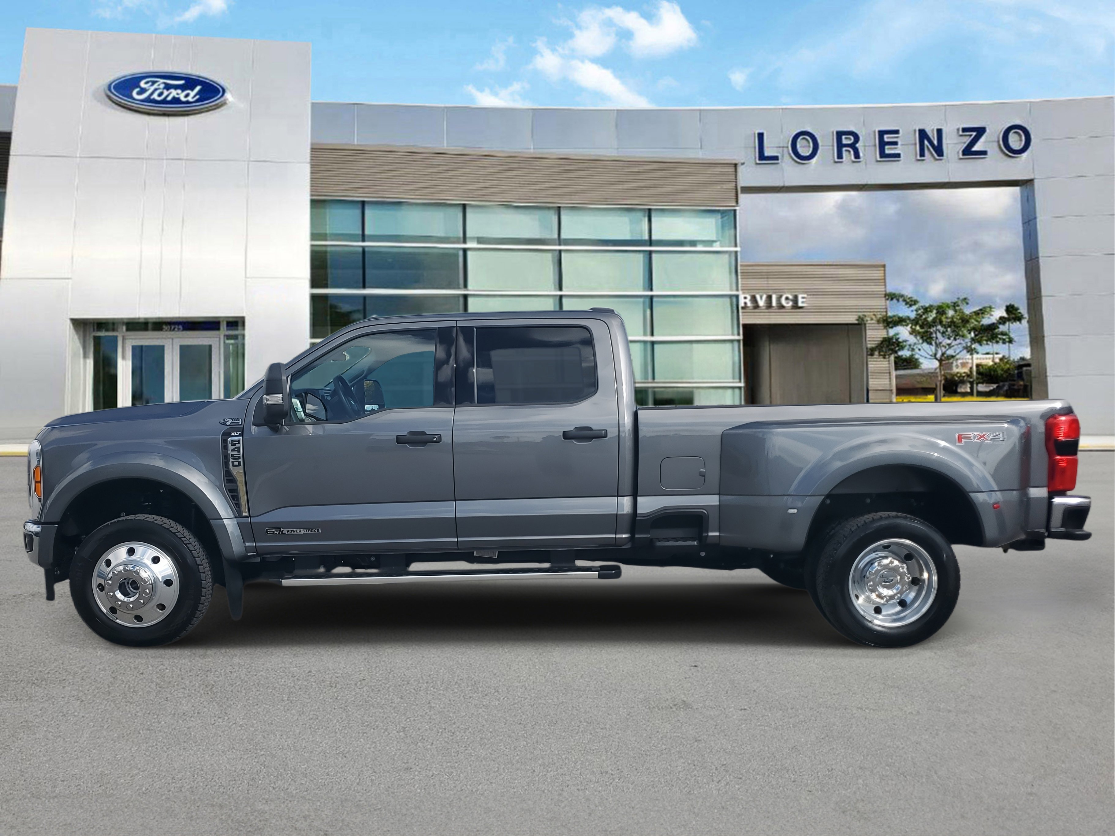 Used 2025 Ford F450 XLT w/ 360-Degree Camera Package image 8