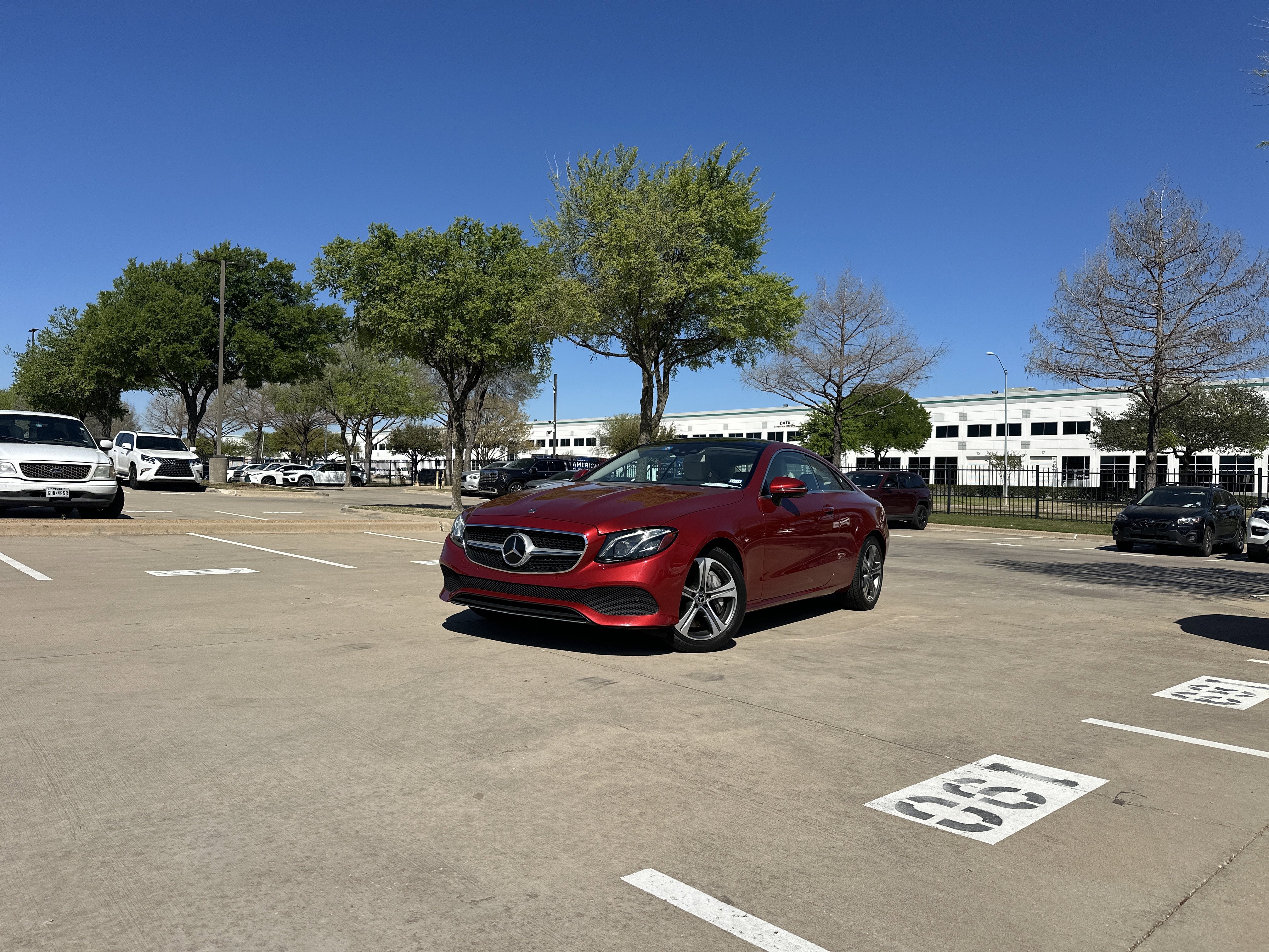 Used 2018 Mercedes-Benz E 400 E 400 image 1