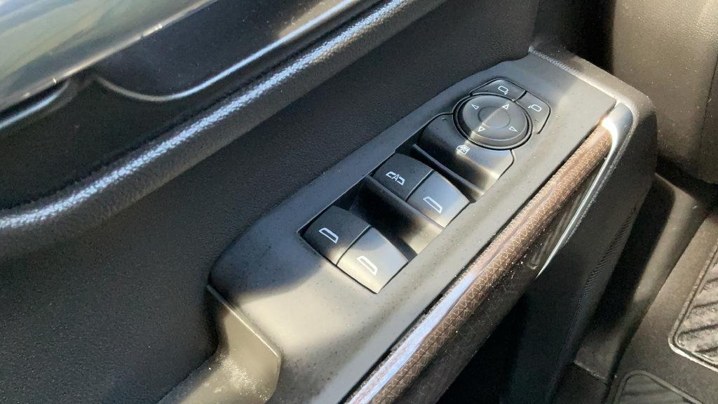 Used 2021 Chevrolet Silverado 1500 LT RWD image 13