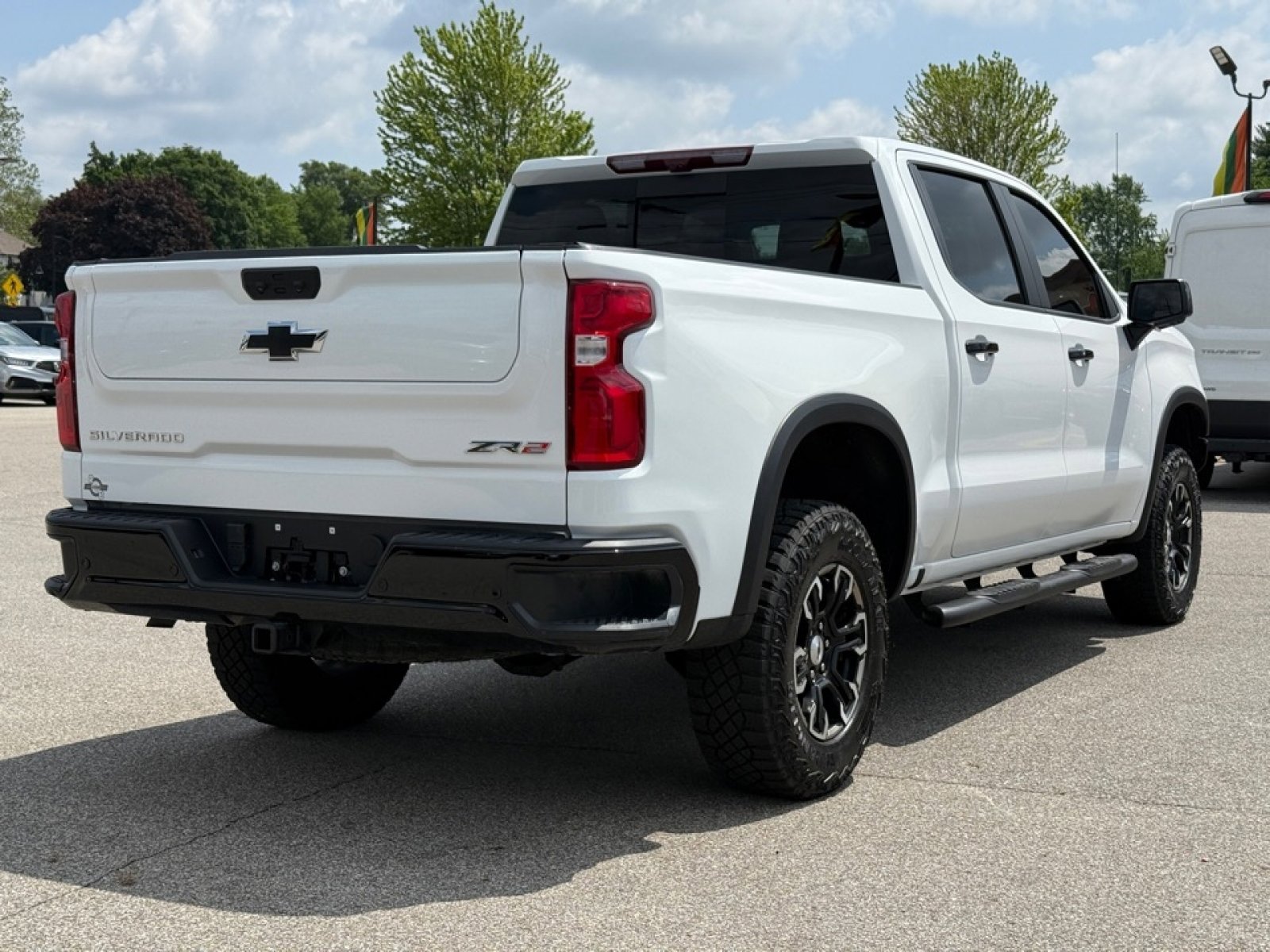 Used 2023 Chevrolet Silverado 1500 ZR2 image 8