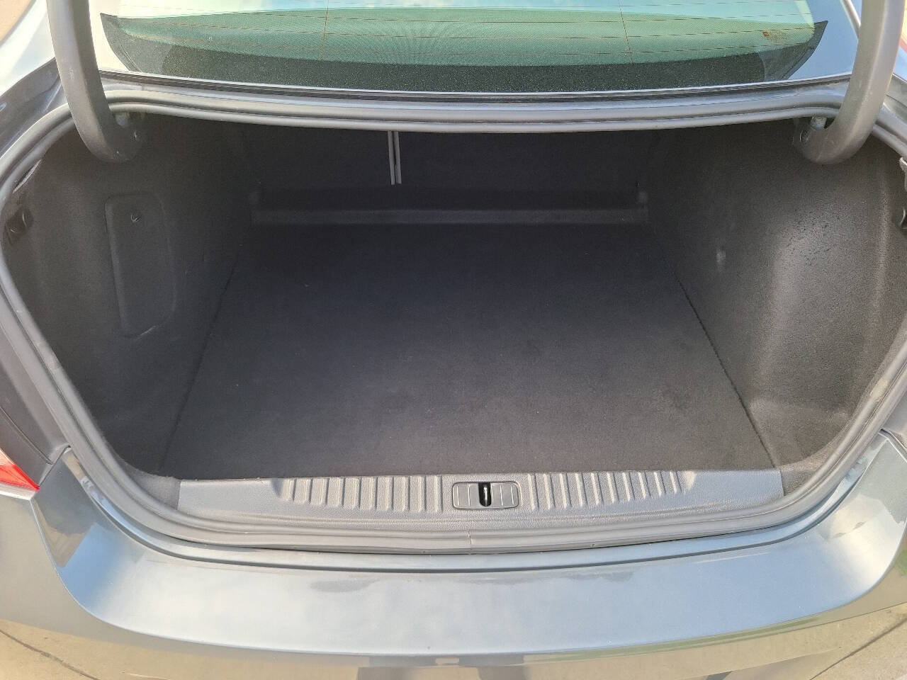 Used 2012 Buick Verano FWD image 23