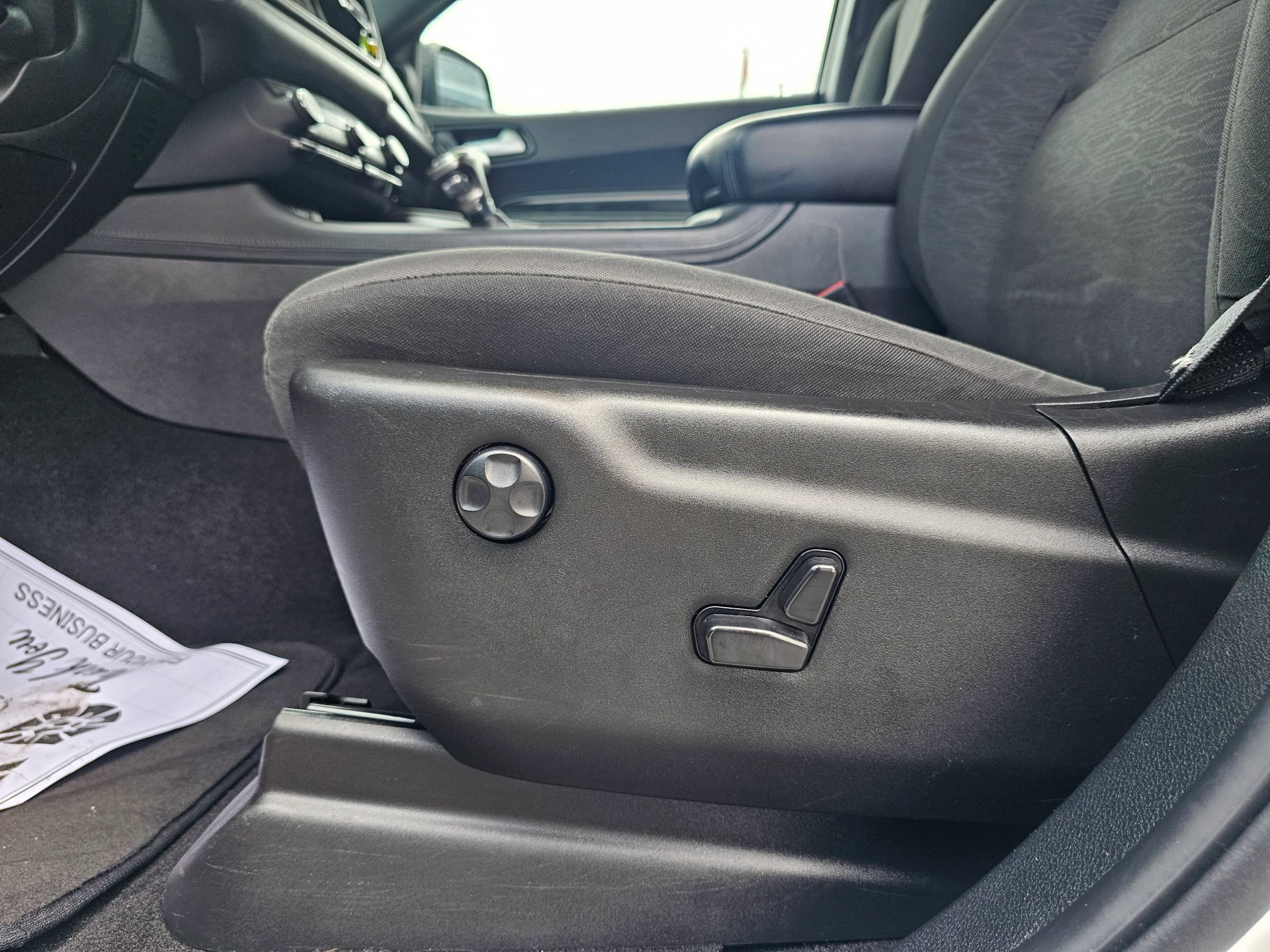 Used 2023 Dodge Durango SXT RWD image 28