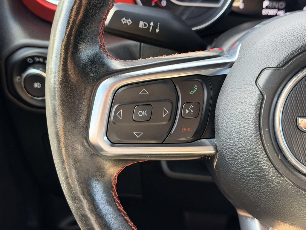 Used 2019 Jeep Wrangler Unlimited Rubicon w/ LED Lighting Group AWD/4WD image 24