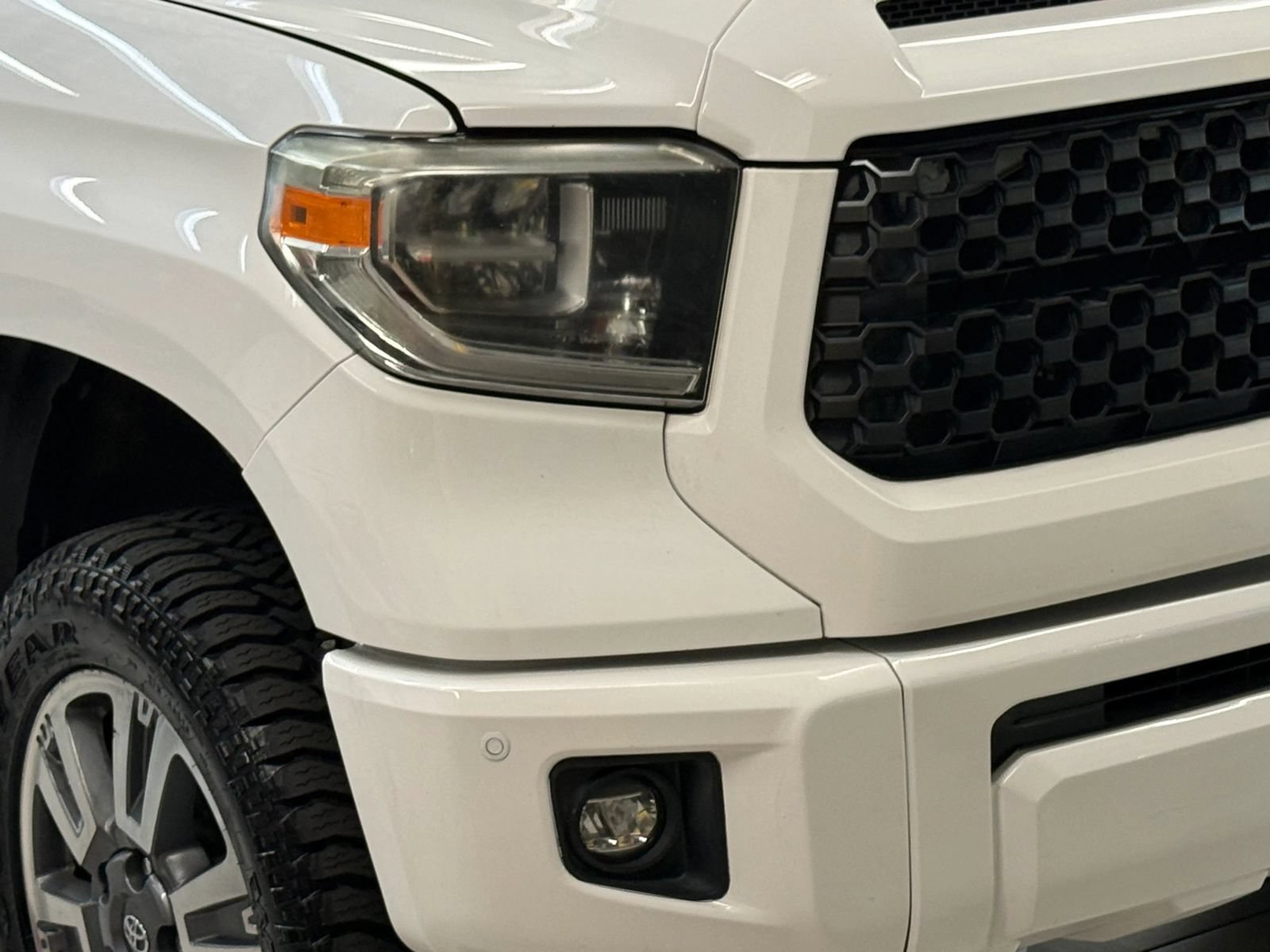Used 2018 Toyota Tundra Platinum AWD/4WD image 6