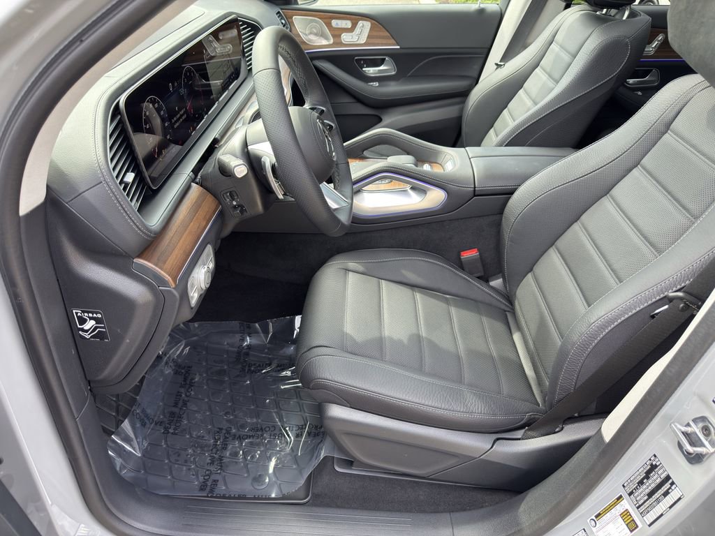 New 2026 Mercedes-Benz GLS 450 4MATIC image 9