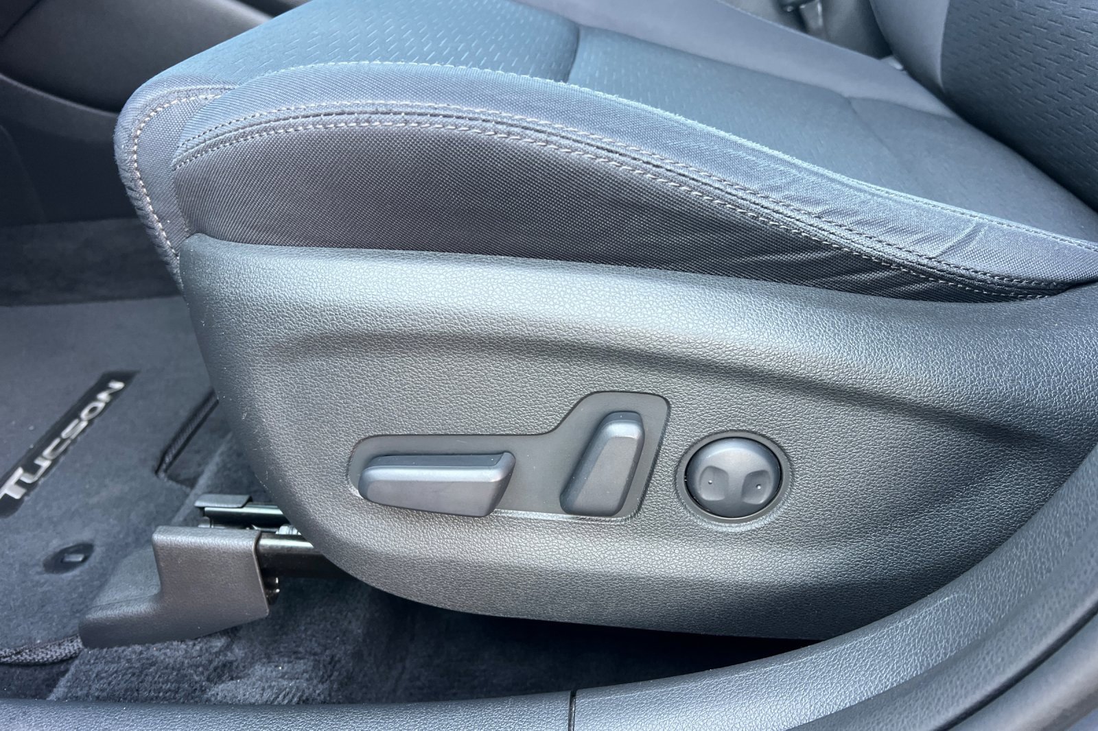 Used 2019 Hyundai Tucson Sport image 14