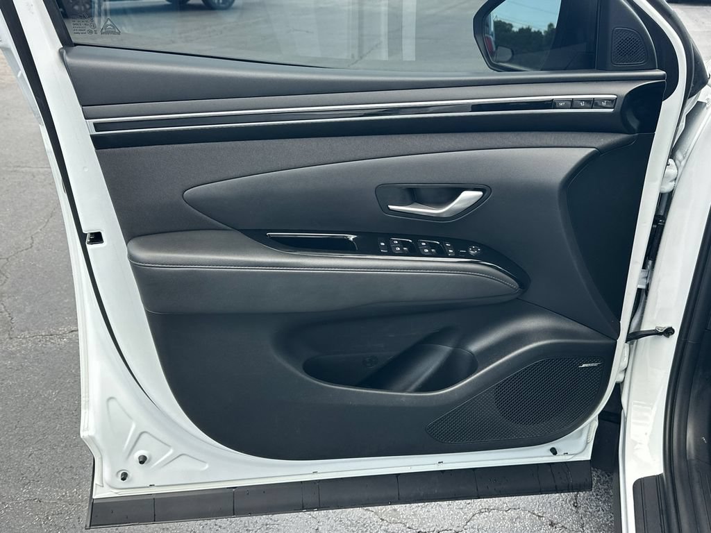 Used 2022 Hyundai Tucson Limited w/ Cargo Package FWD image 11