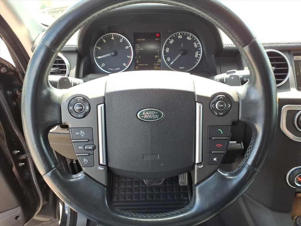 Used 2016 Land Rover LR4 HSE AWD/4WD image 22