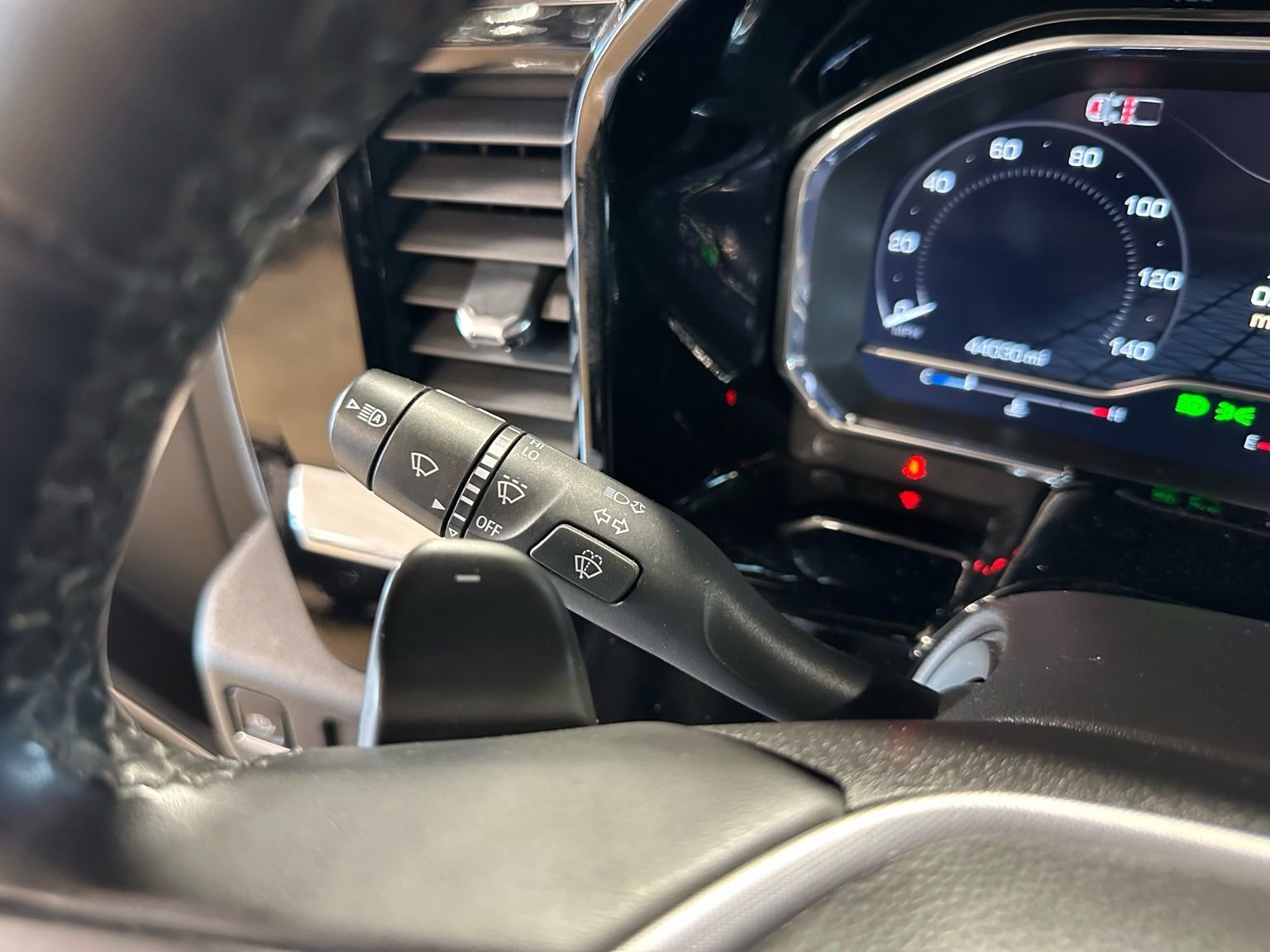 Used 2024 GMC Sierra 1500 Elevation image 20