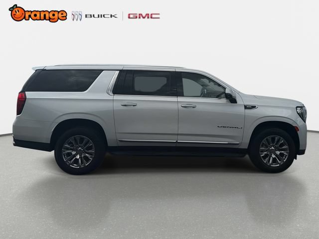 Used 2021 GMC Yukon XL Denali AWD/4WD image 2