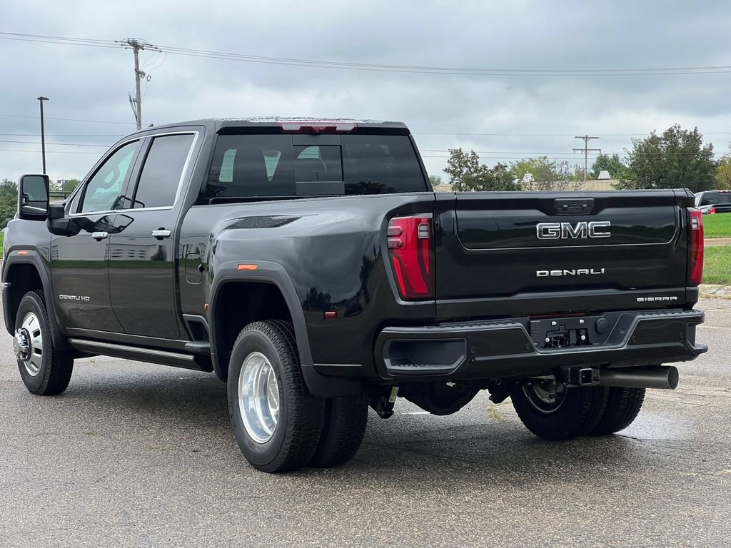 New 2026 GMC Sierra 3500 Denali Ultimate AWD/4WD image 13