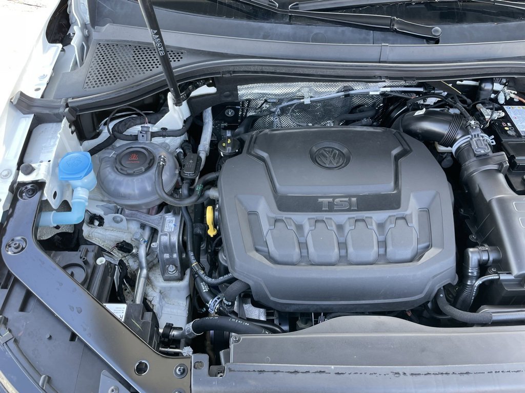 Used 2024 Volkswagen Tiguan Wolfsburg Edition image 41