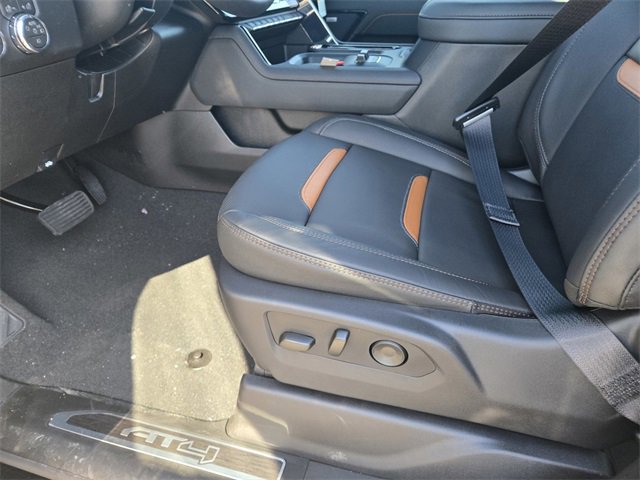 New 2026 GMC Sierra 2500 AT4 w/ AT4 Premium Plus Package image 23