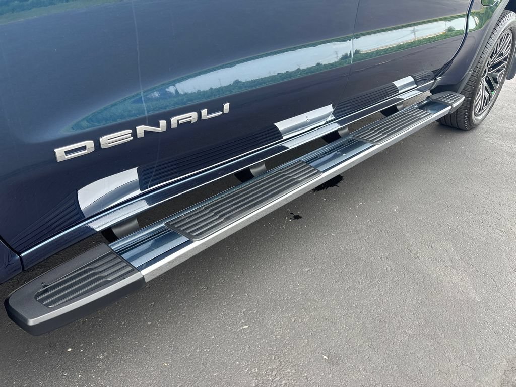 Used 2022 GMC Sierra 1500 Denali w/ Denali Premium Package AWD/4WD image 36