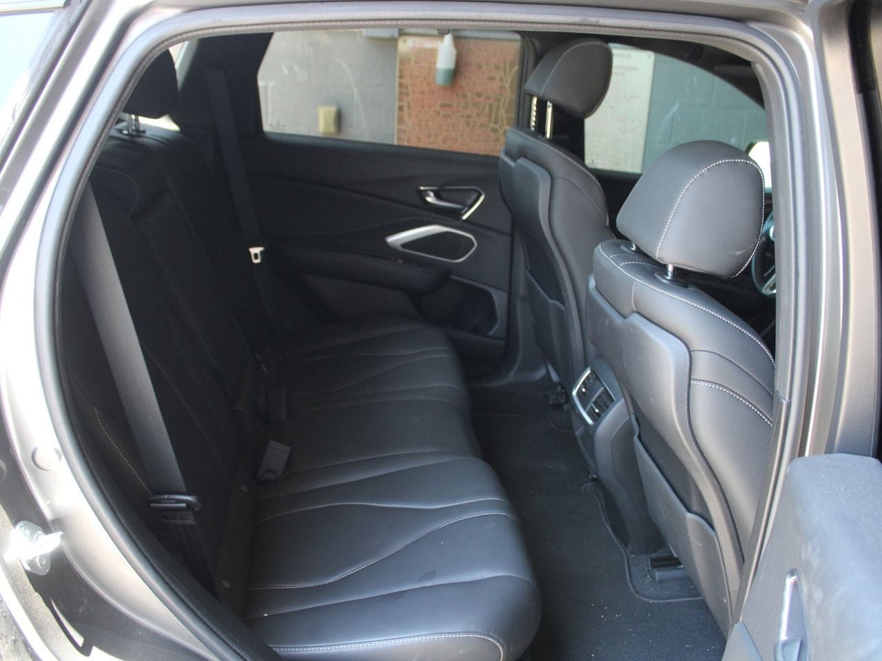 Certified 2025 Acura RDX SH-AWD image 12