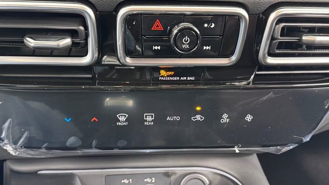 New 2026 Nissan Sentra SR FWD image 24