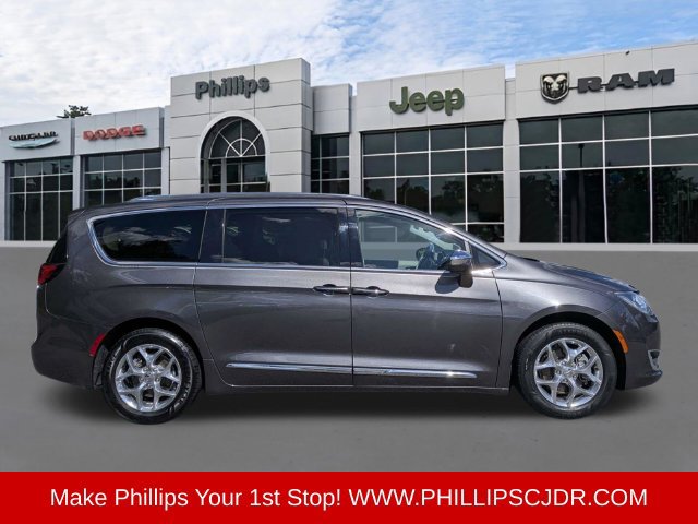 Certified 2019 Chrysler Pacifica Limited FWD image 2