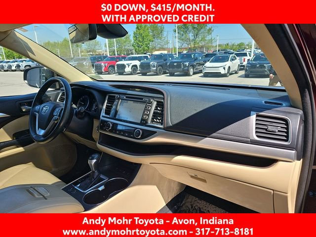 Used 2017 Toyota Highlander XLE AWD/4WD image 37