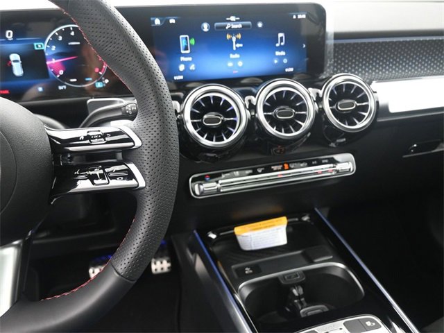 Certified 2024 Mercedes-Benz GLB 250 image 2