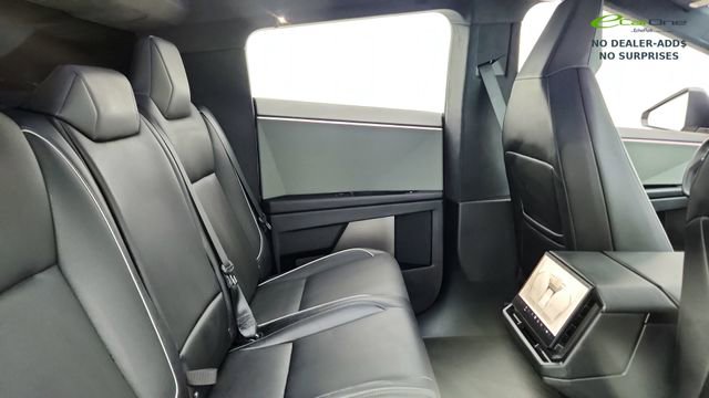 Used 2024 Tesla Cybertruck AWD Crew Cab image 22