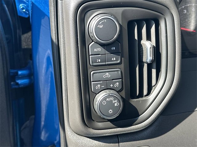 Used 2022 Chevrolet Silverado 1500 Custom Trail Boss w/ LPO, Dark Essentials Package image 17