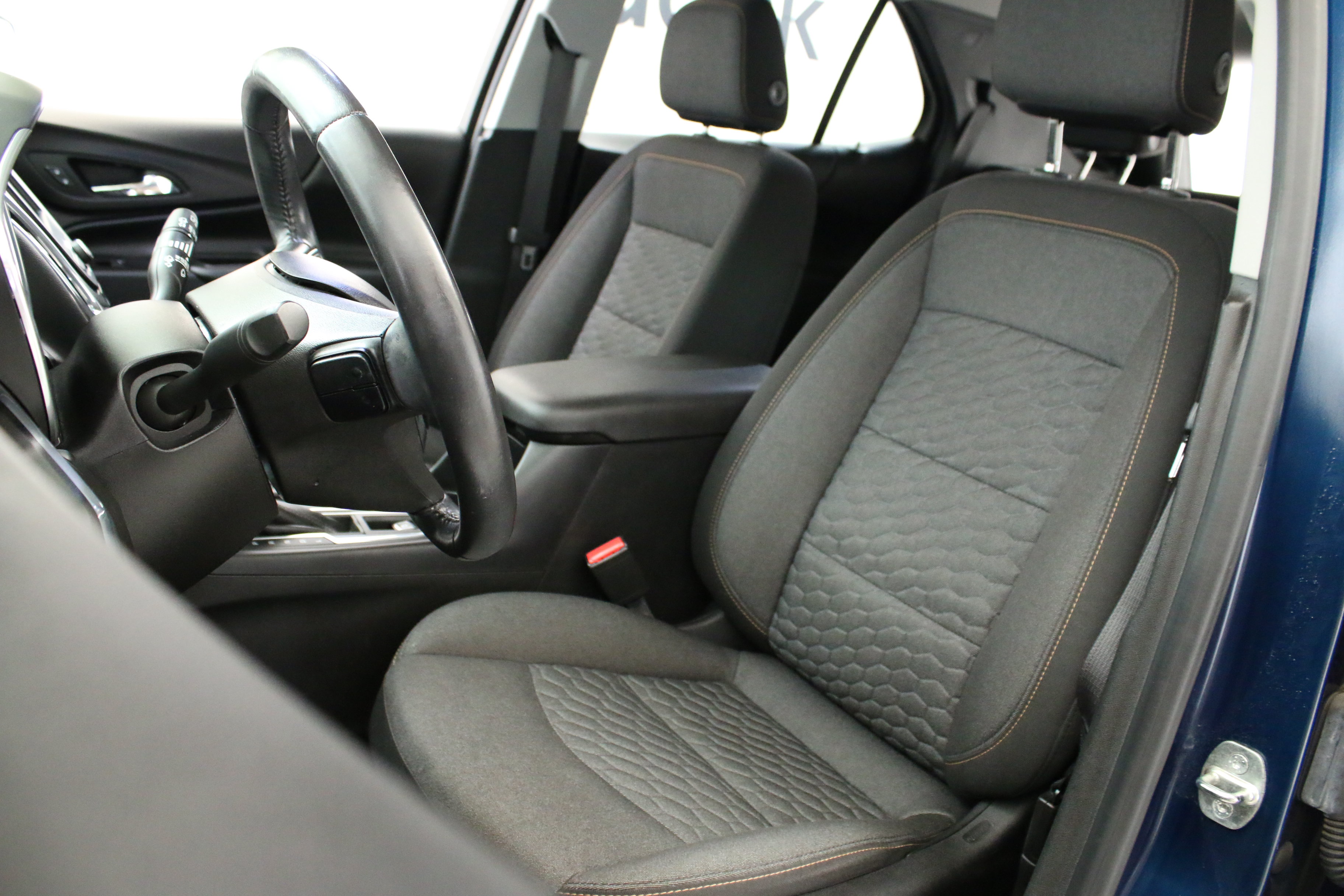 Used 2019 Chevrolet Equinox LT AWD/4WD image 28