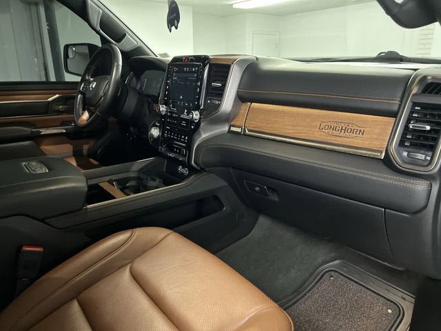 Used 2024 RAM 1500 Limited image 29