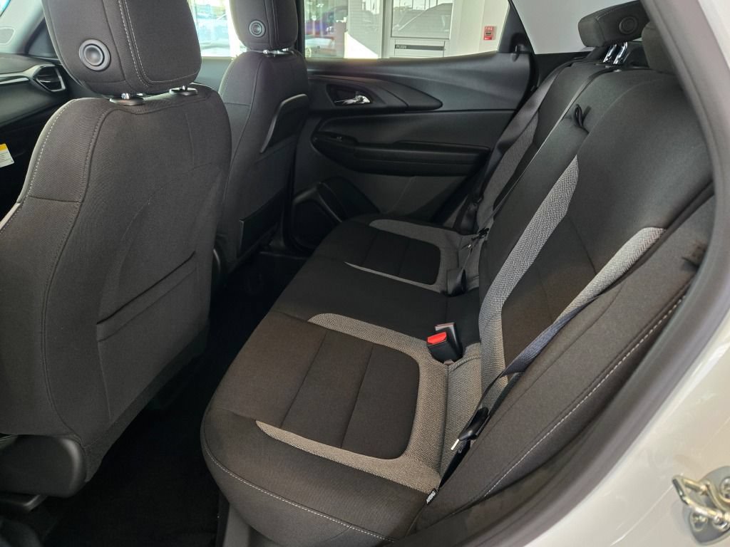 New 2026 Chevrolet TrailBlazer LT w/ Convenience Package FWD image 15