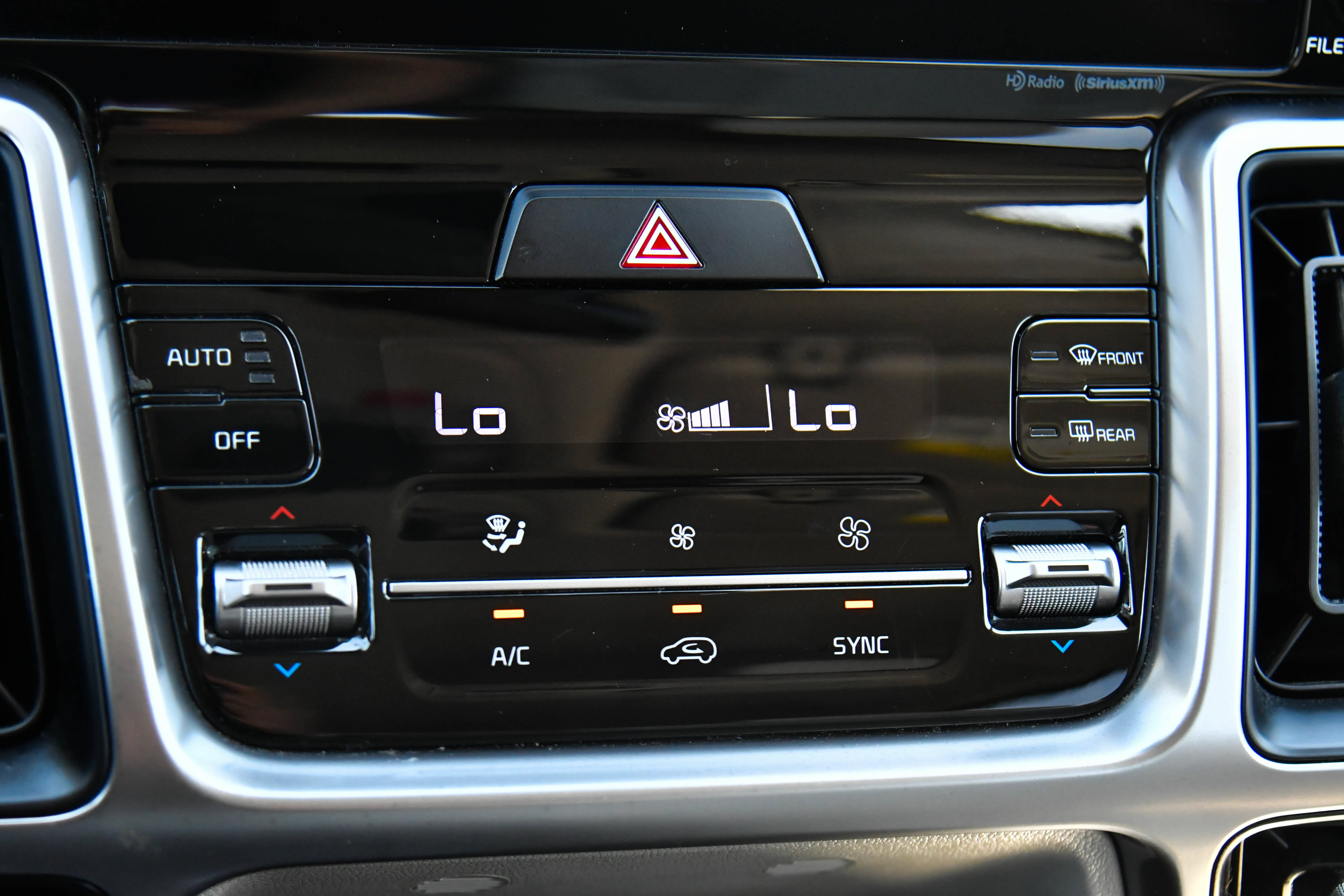Used 2023 Kia Sorento EX FWD image 24