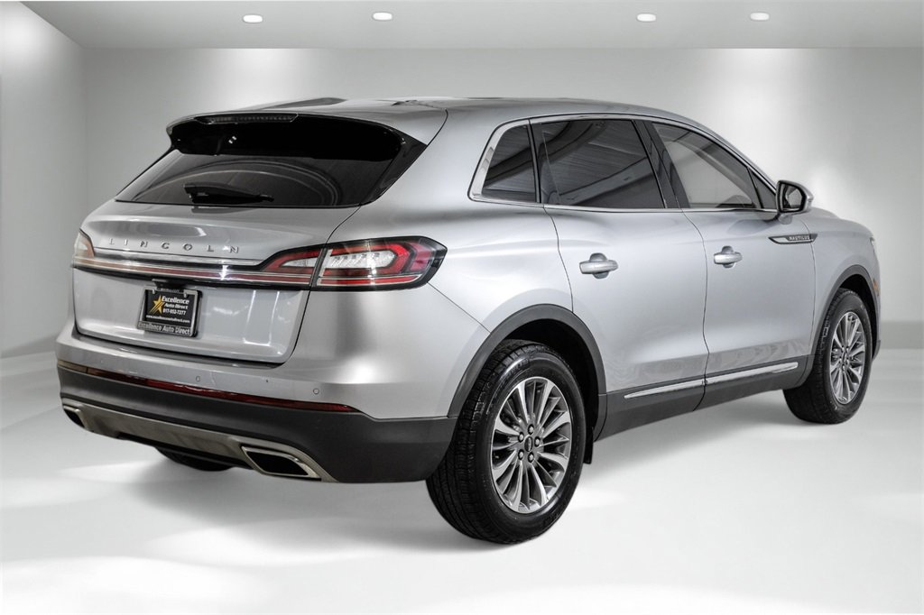 Used 2023 Lincoln Nautilus Reserve image 9