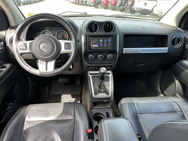 Used 2017 Jeep Compass High Altitude AWD/4WD image 12
