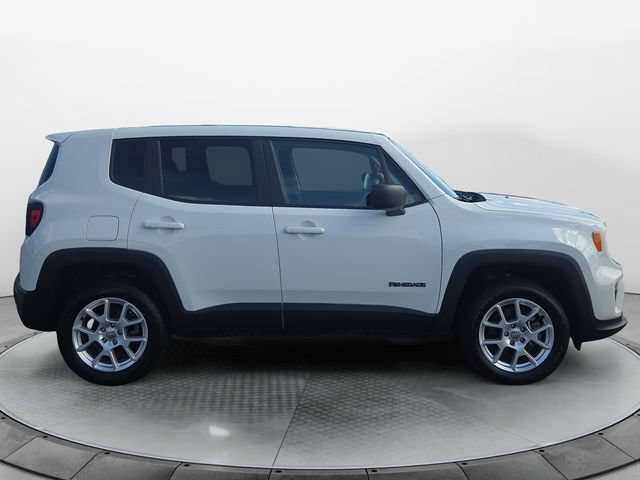 Used 2023 Jeep Renegade Latitude AWD/4WD image 6