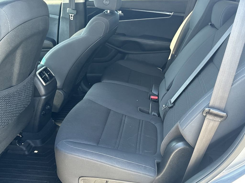 Used 2020 Kia Sorento S FWD image 20
