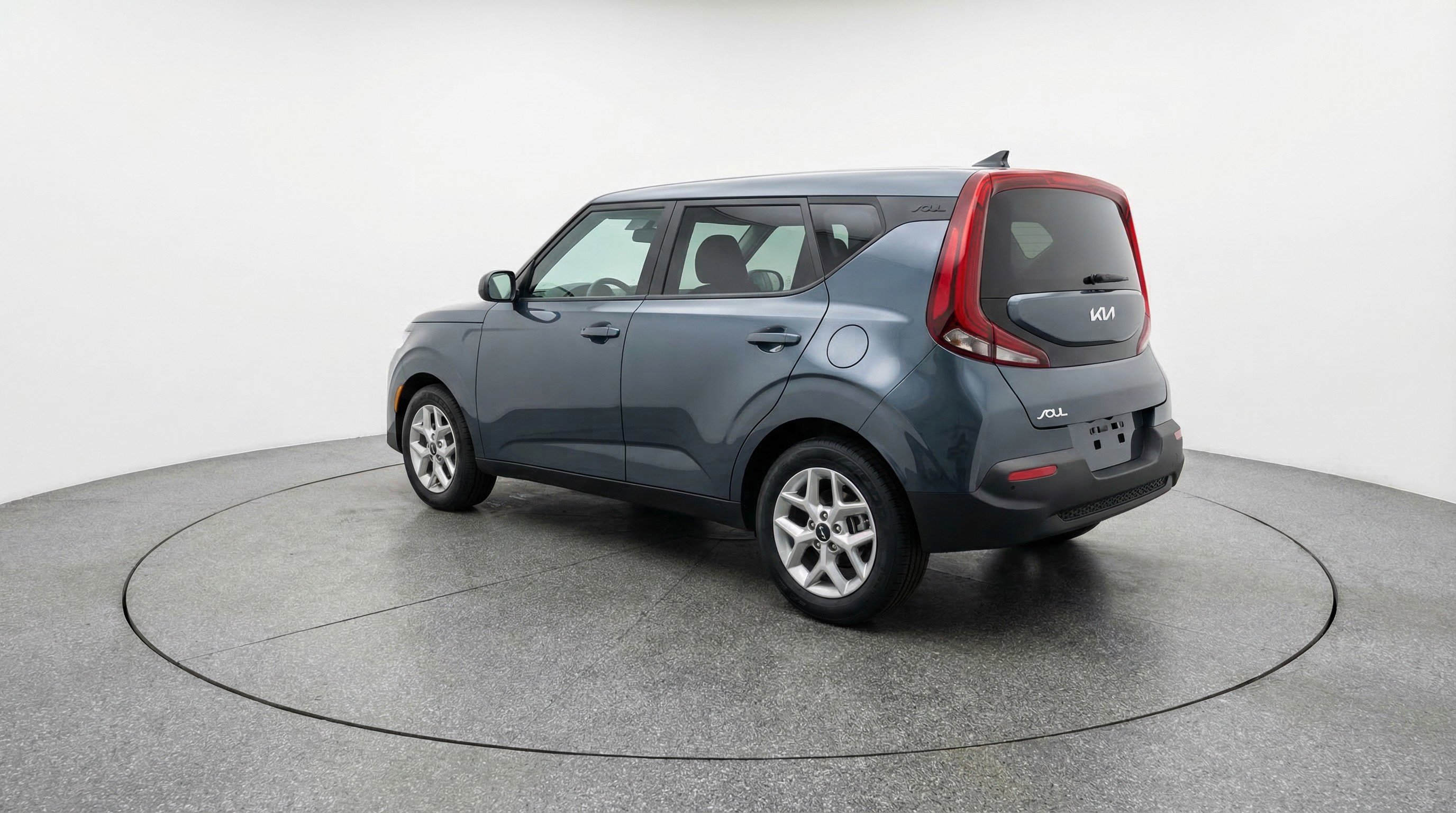Used 2025 Kia Soul LX w/ LX Technology Package image 6