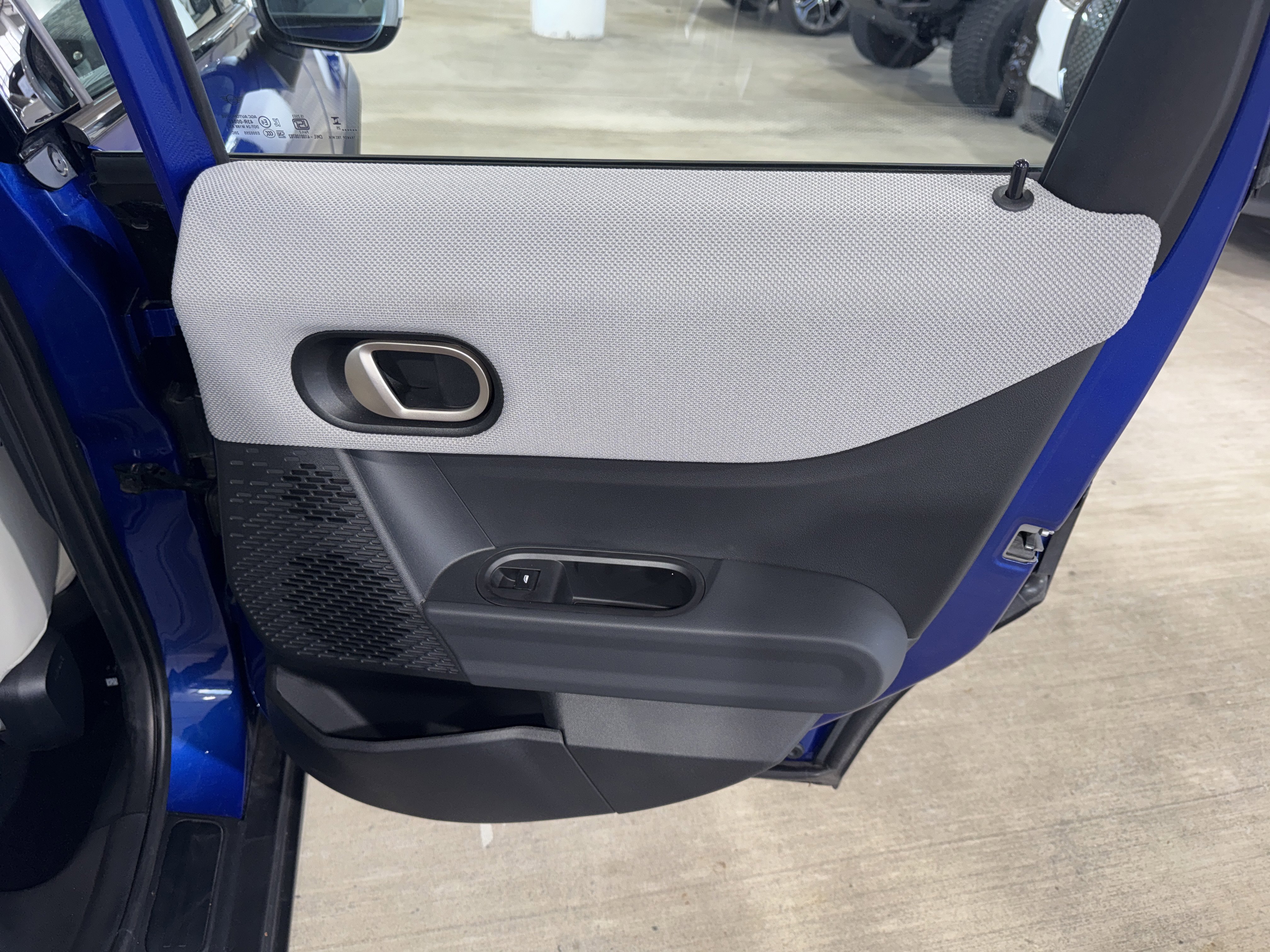 Used 2025 MINI Cooper S FWD image 11