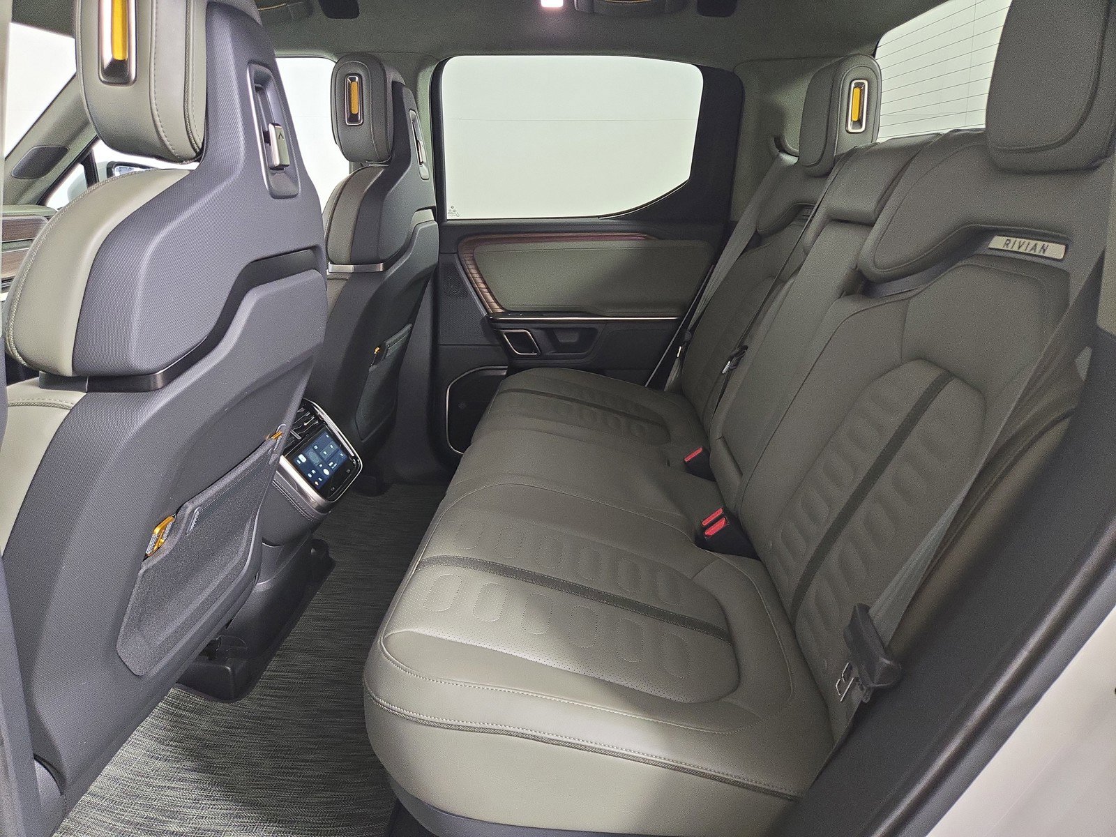 Used 2024 Rivian R1T Launch Edition AWD/4WD image 21