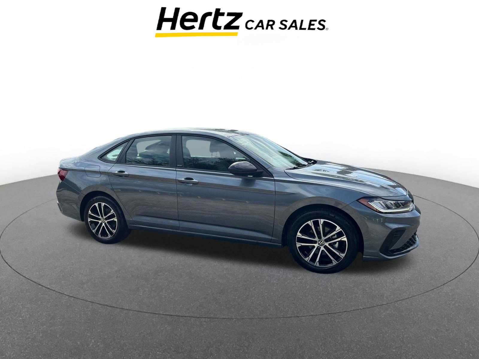 Used 2025 Volkswagen Jetta Sport image 1