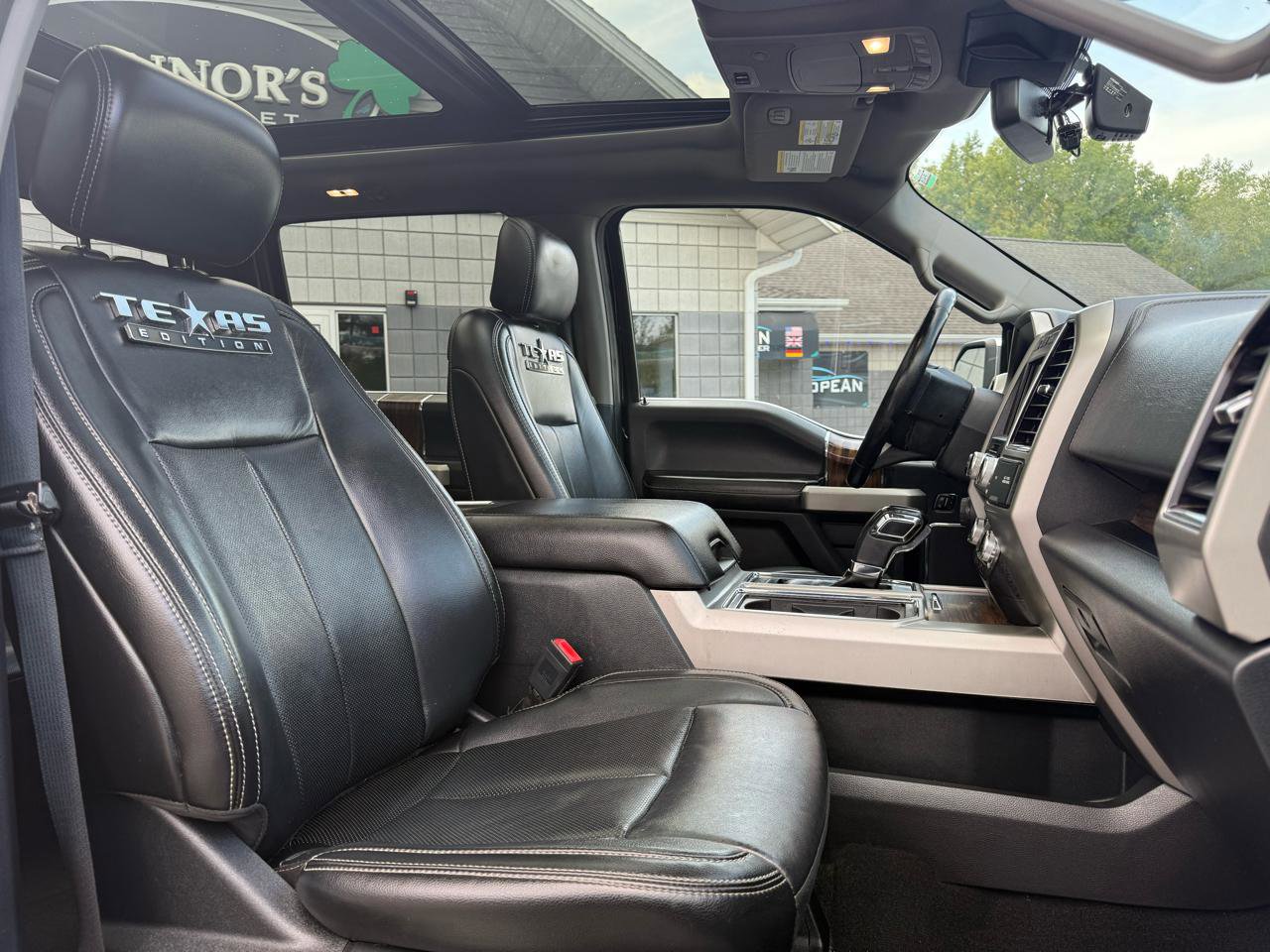 Used 2019 Ford F150 Lariat w/ Equipment Group 502A Luxury image 12